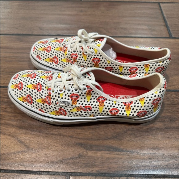 VANS Kendra Dandy Scream Ice Cream
Polka Dot canvas skate shoe size M7/Wm8.5 - Picture 4 of 12